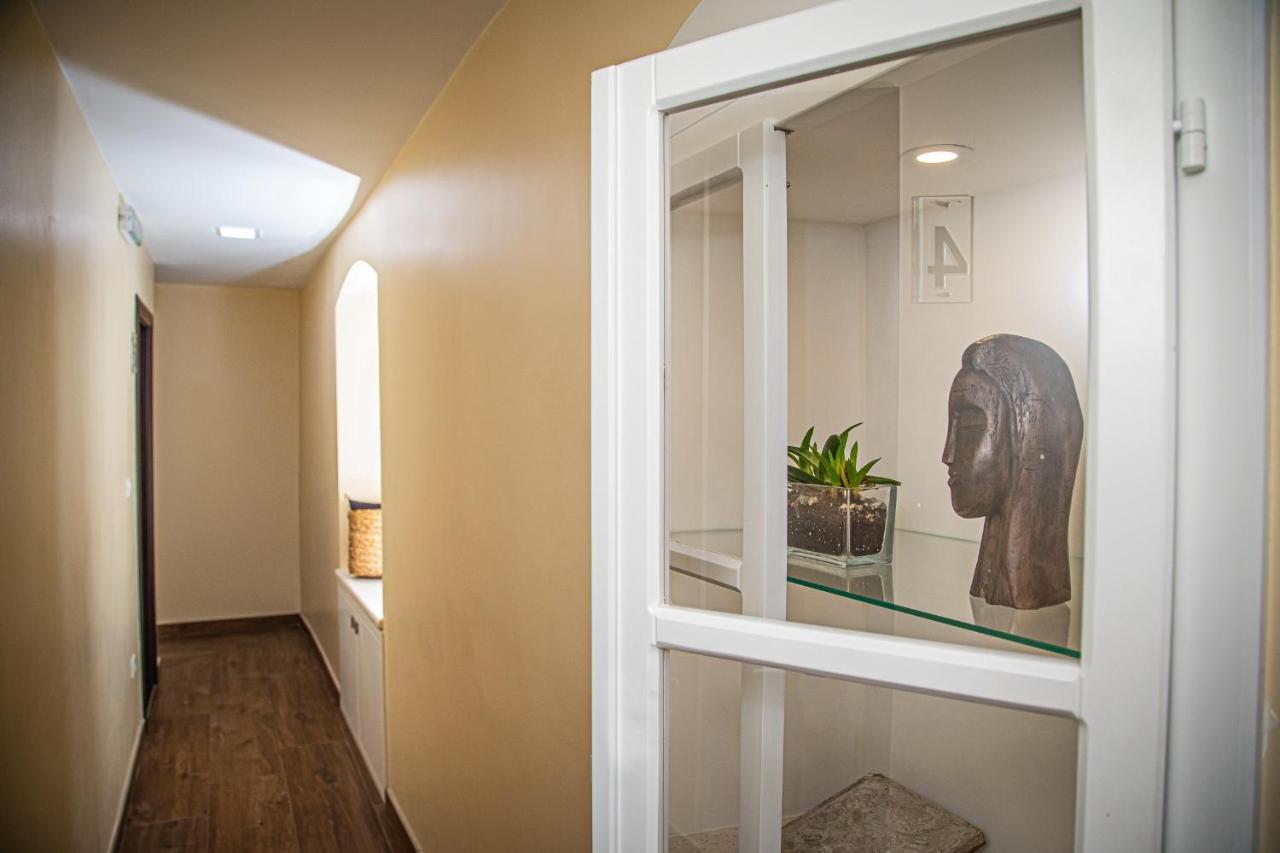 Theatre Luxury Rooms Split Exterior foto