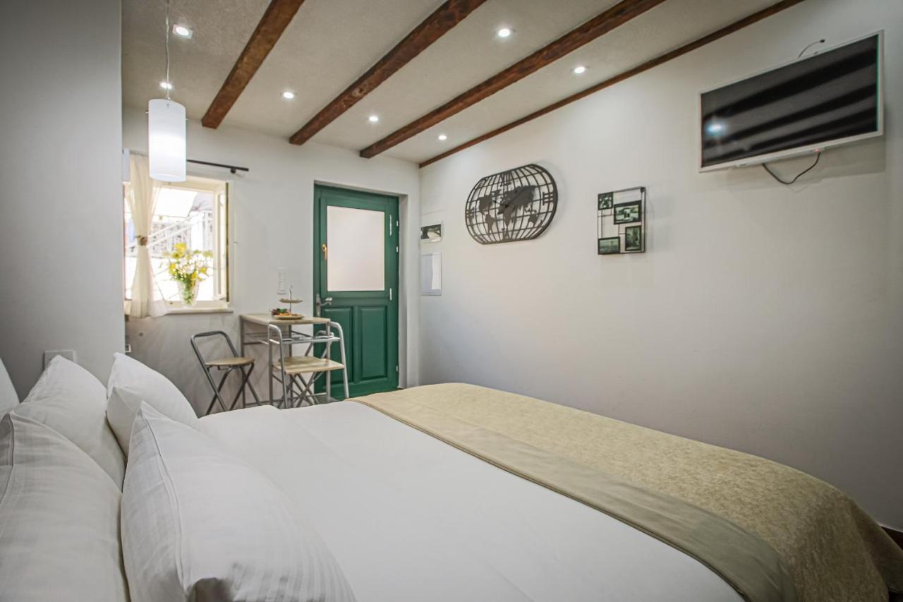 Theatre Luxury Rooms Split Exterior foto
