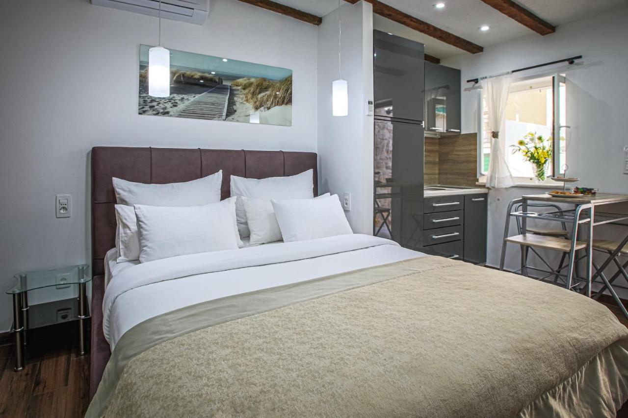Theatre Luxury Rooms Split Exterior foto
