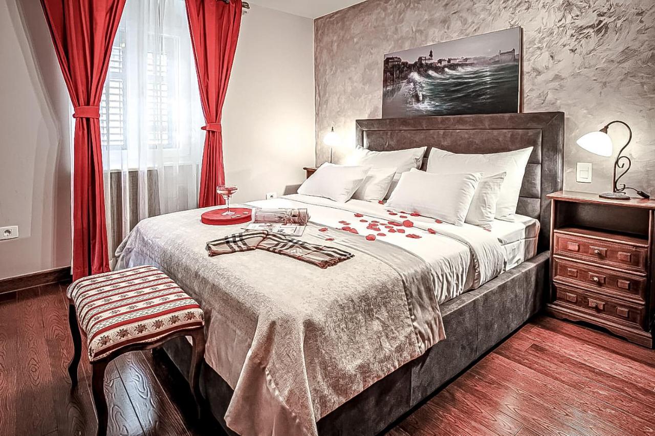 Theatre Luxury Rooms Split Exterior foto
